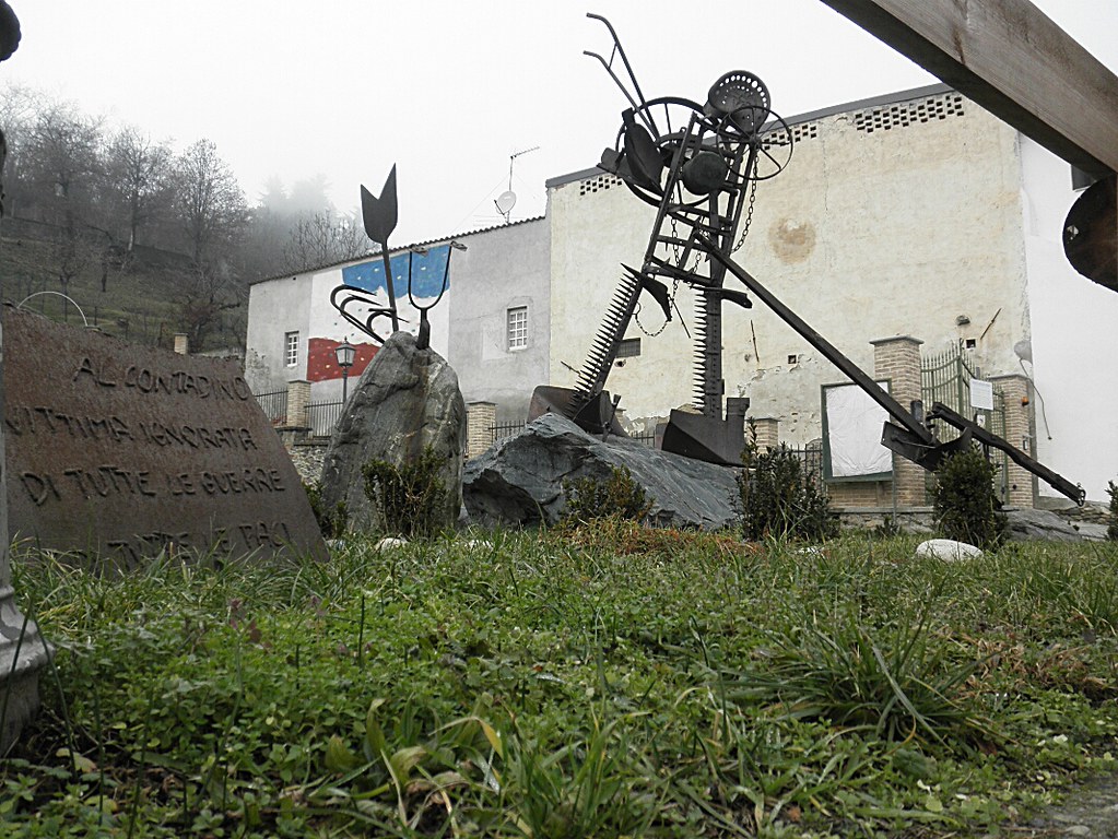 Artwork Monument to the Farmer